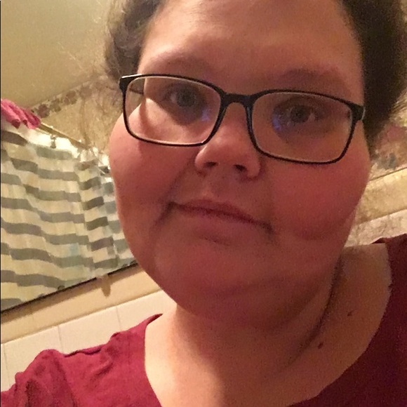 Meet your Posher, Casondra - Picture 1 of 1